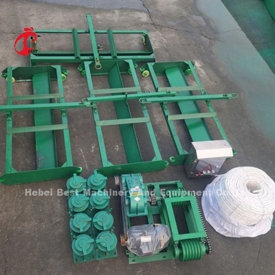 Automated Scraper Type Manure Removal Machine For Poultry Farm Emily